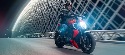 ducati-Diavel-V4-slide-content-800x354.jpg