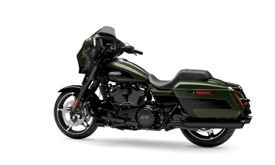 2026-street-glide-m78b-motorcycle-22.jpg